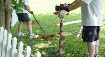 The Career Prospects of Fence Installation: Why It’s a Promising Choice, and How to Get Started